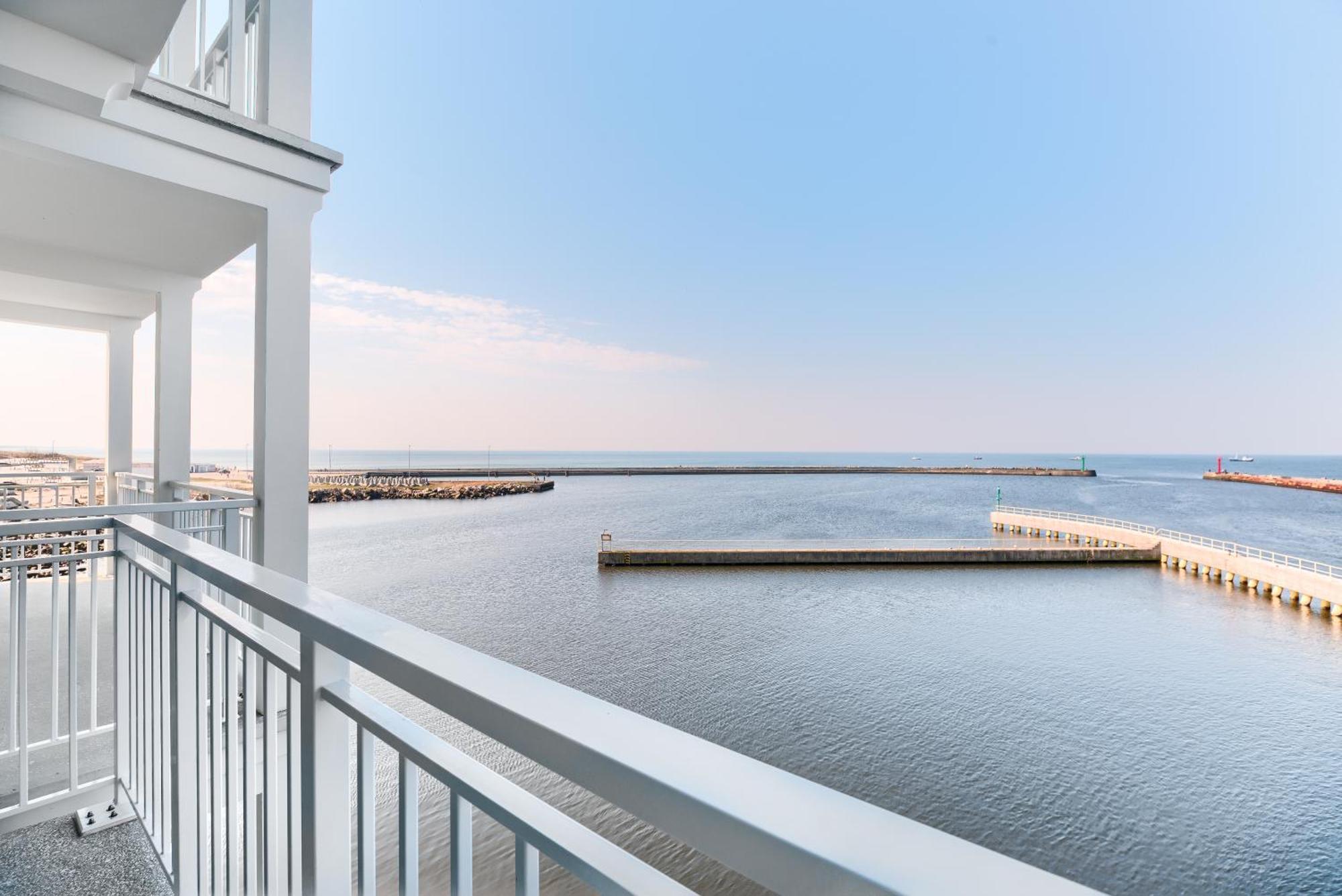 Aparthotel Sea Collection By Marina Royale Ujście-Darłowskie Exterior foto